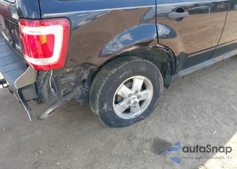 2012 Ford Escape Xlt z USA, uszkodzony, nr VIN 1FMCU0DG2CKB56800